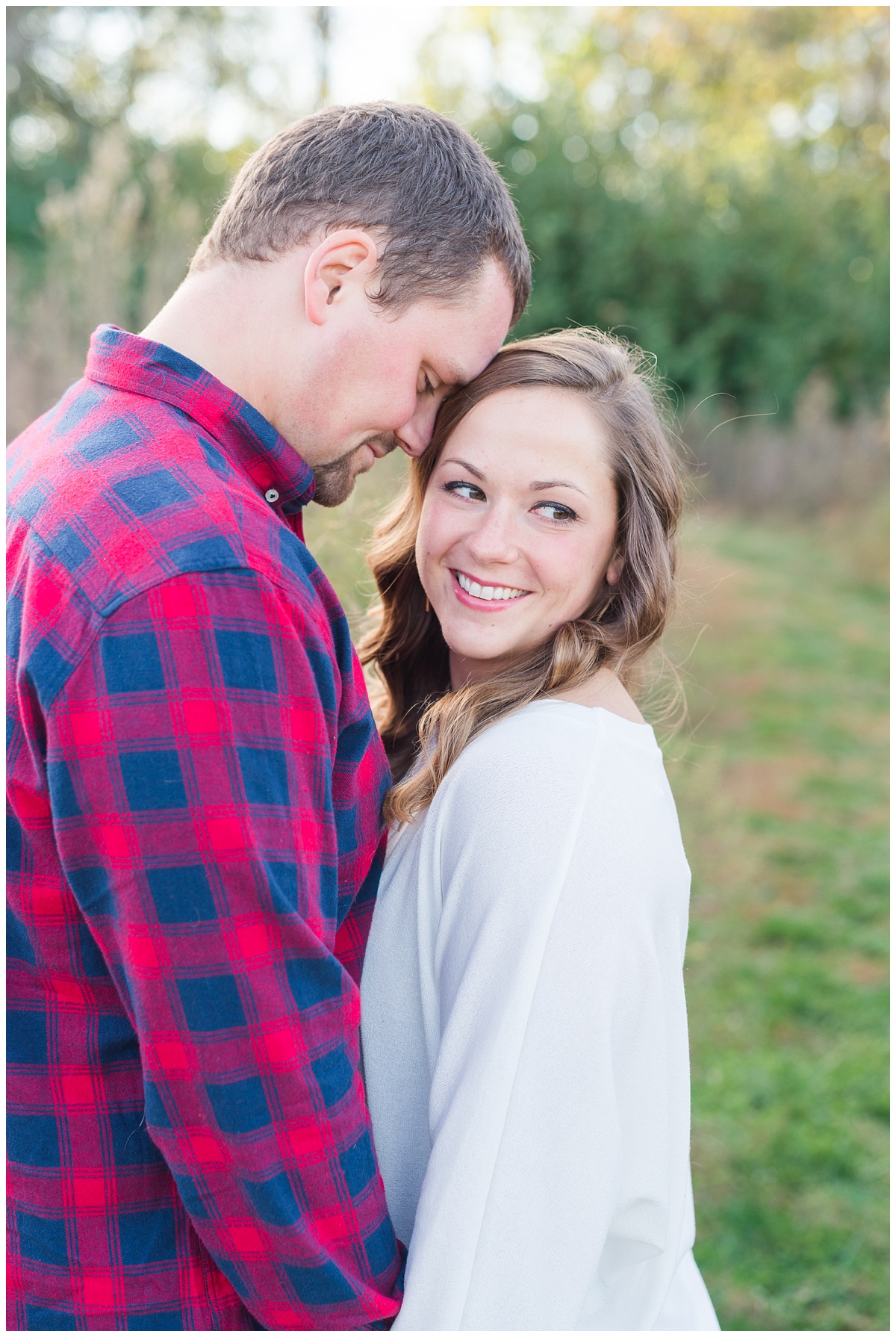 Dreamy Fall Engagement Pictures in Dayton OH