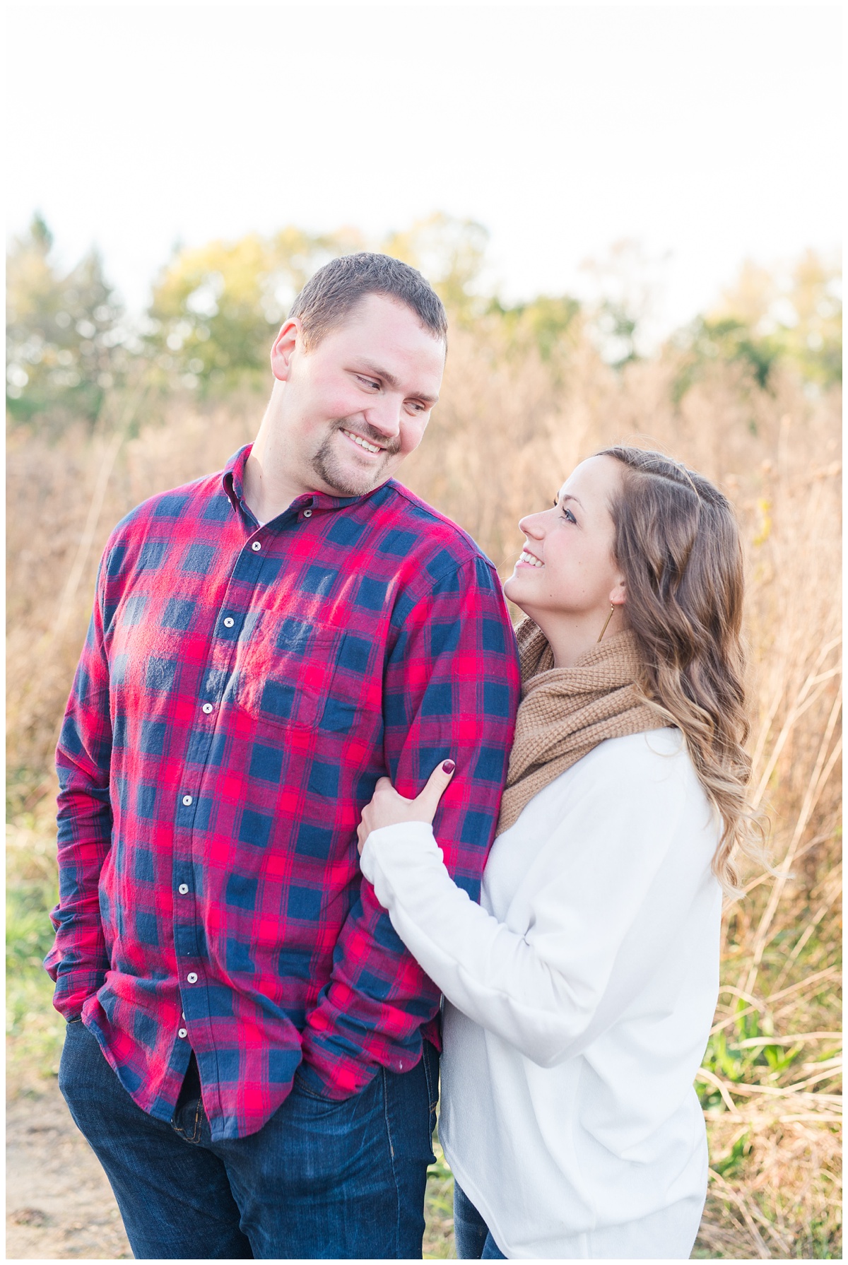 Dreamy Fall Engagement Pictures in Dayton OH