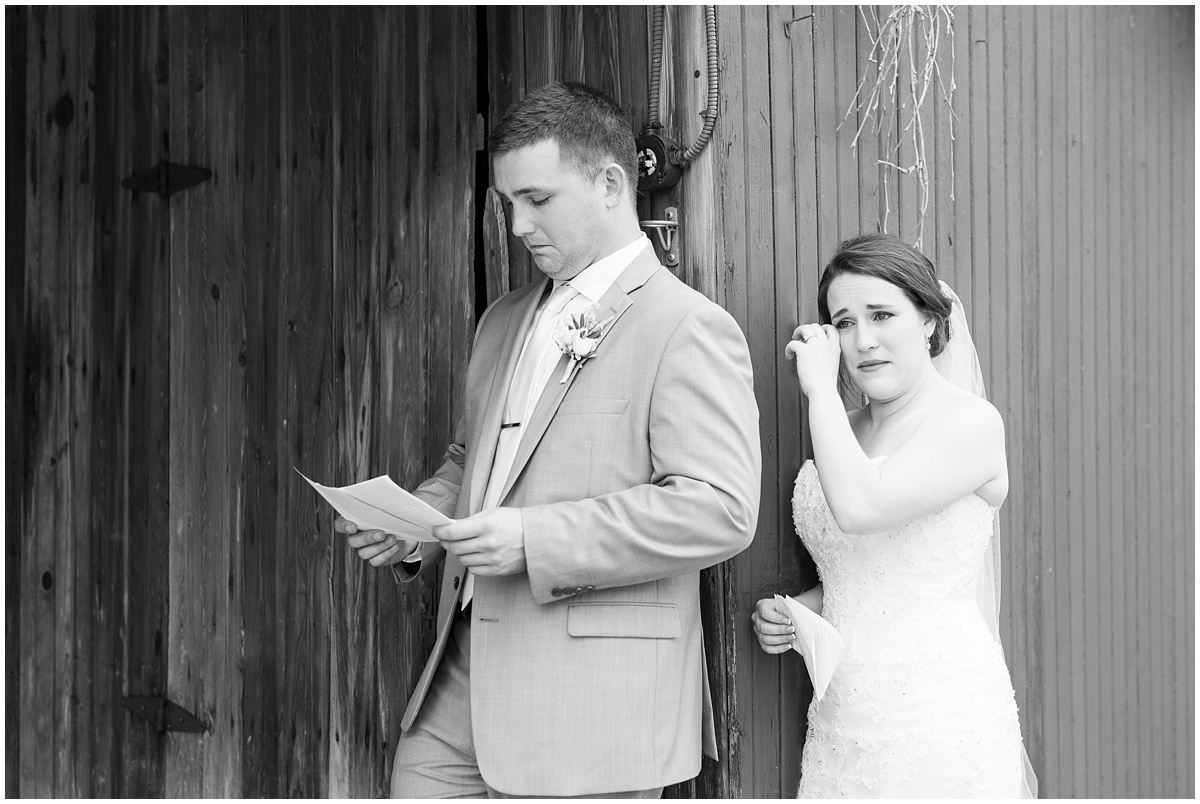 Simple Blush Barn Wedding at Crago Farms Columbus Ohio by Rachael Leigh Photography
