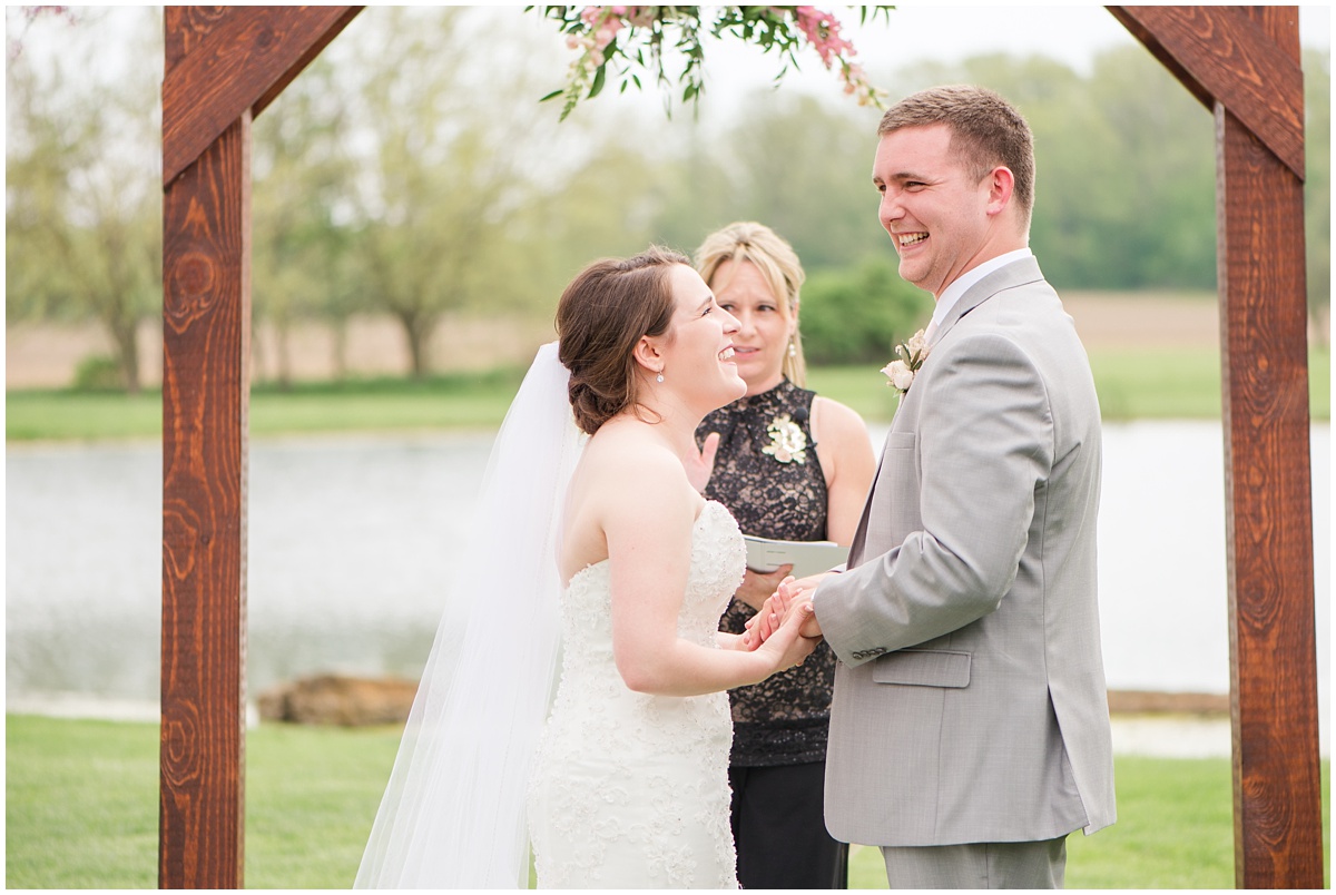 Simple Blush Barn Wedding at Crago Farms Columbus Ohio by Rachael Leigh Photography