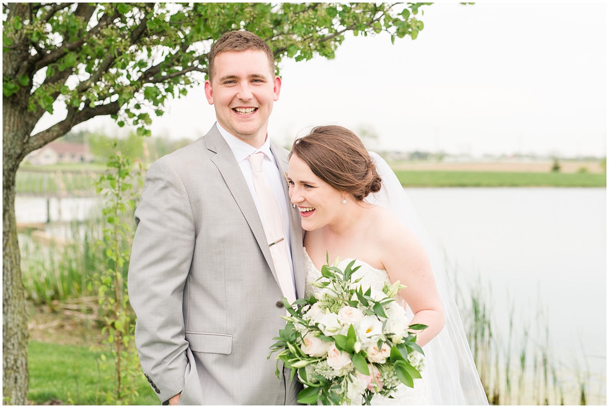 Simple Blush Barn Wedding at Crago Farms Columbus Ohio by Rachael Leigh Photography