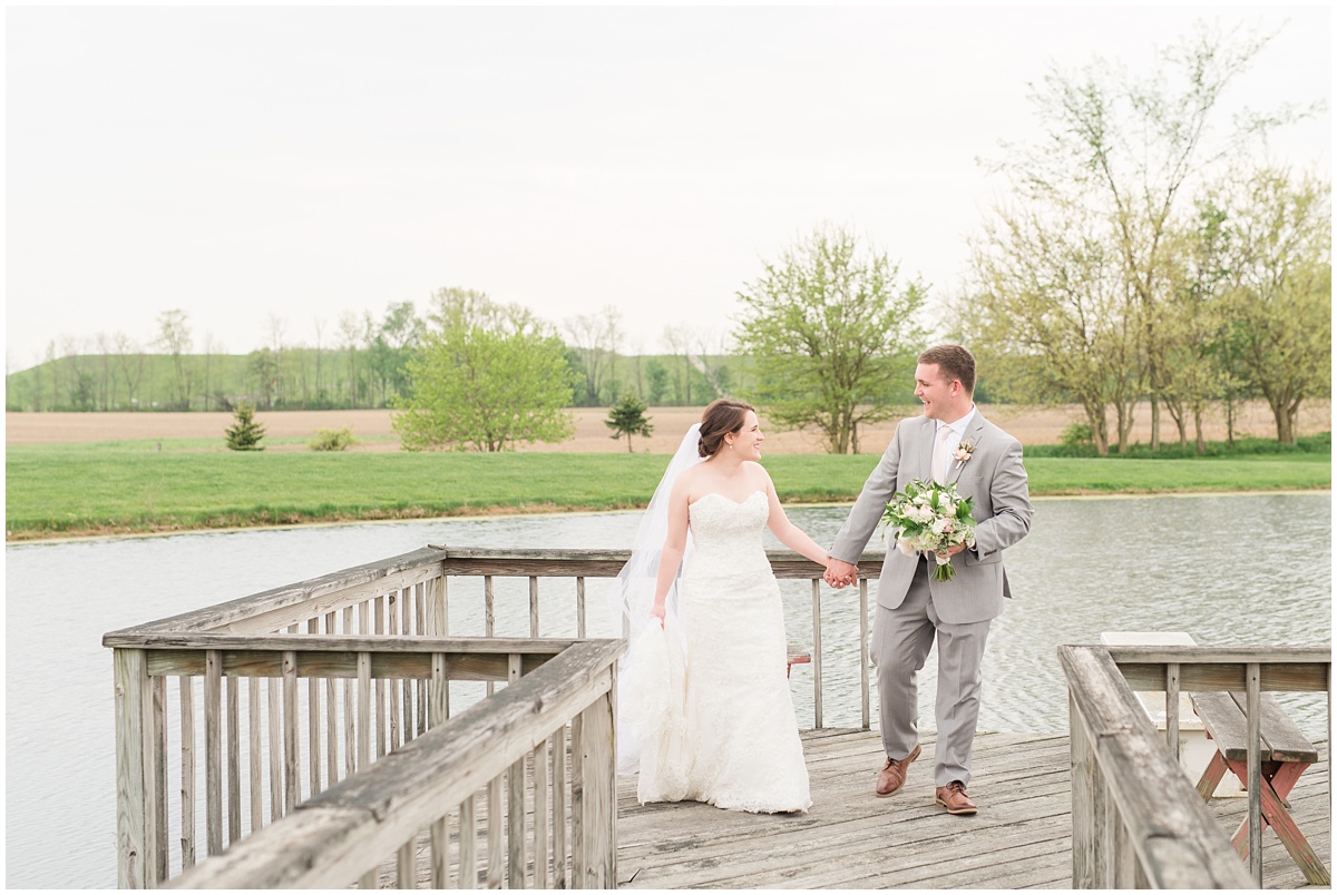 Simple Blush Barn Wedding at Crago Farms Columbus Ohio by Rachael Leigh Photography
