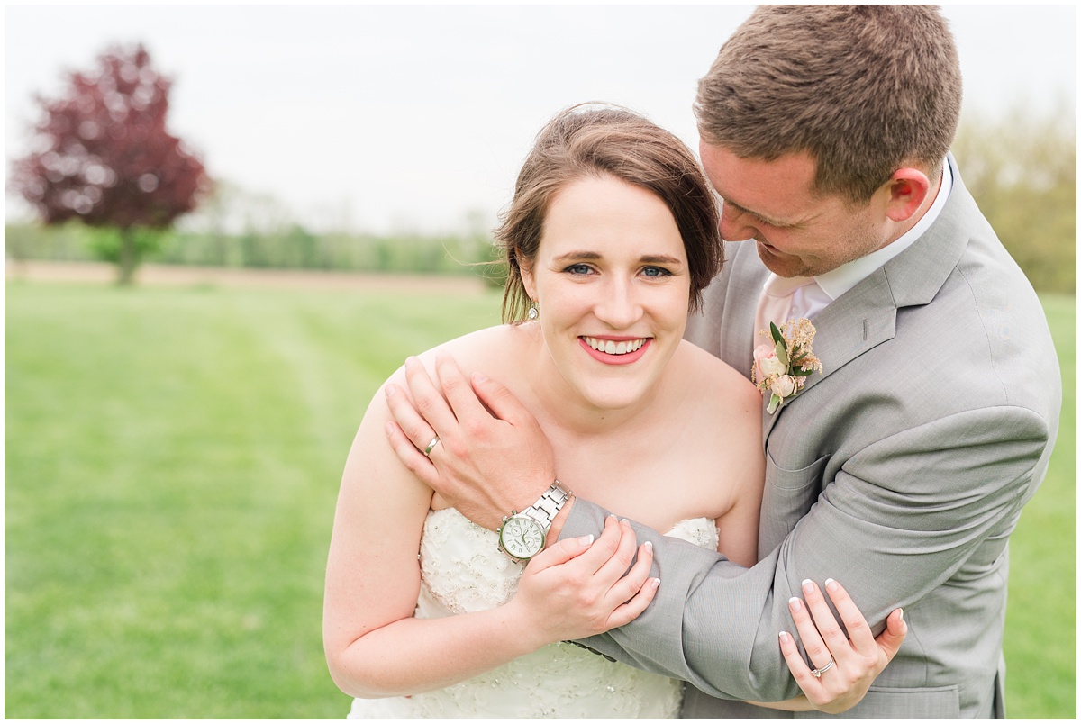 Simple Blush Barn Wedding at Crago Farms Columbus Ohio by Rachael Leigh Photography