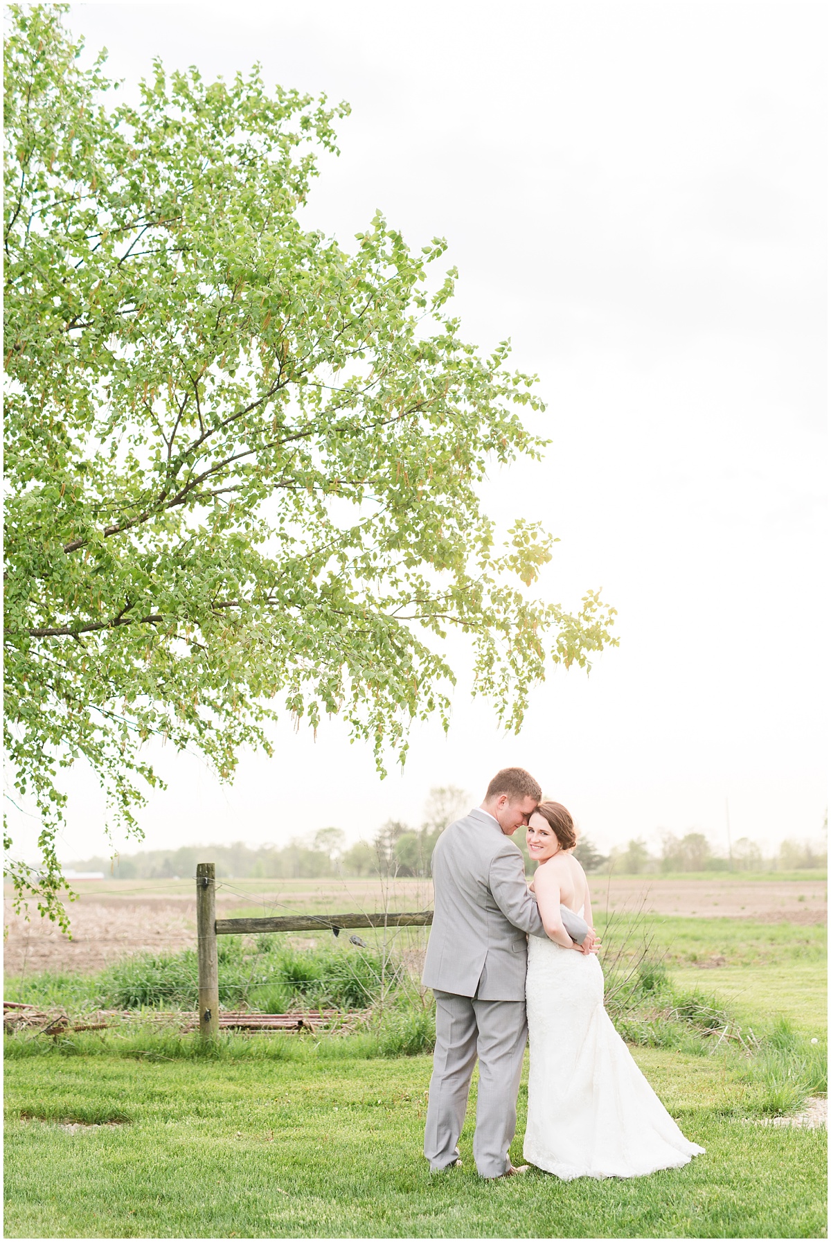 Simple Blush Barn Wedding at Crago Farms Columbus Ohio by Rachael Leigh Photography