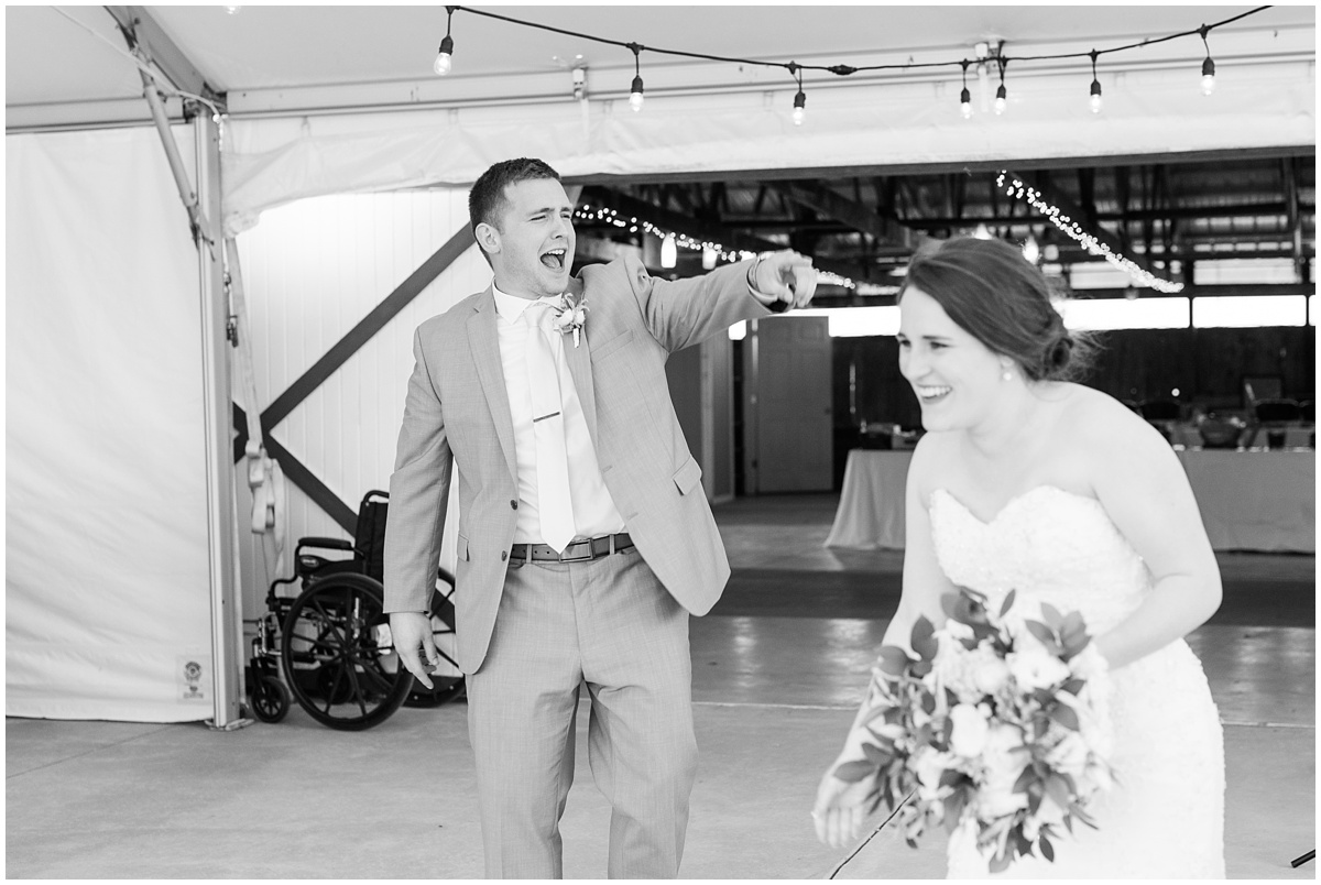 Simple Blush Barn Wedding at Crago Farms Columbus Ohio by Rachael Leigh Photography